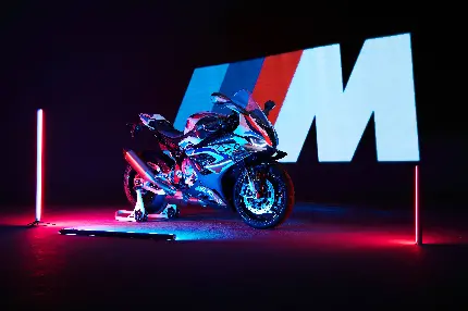 والپیپر موتورسیکلت BMW M 1000 RR با کیفیت 5K
