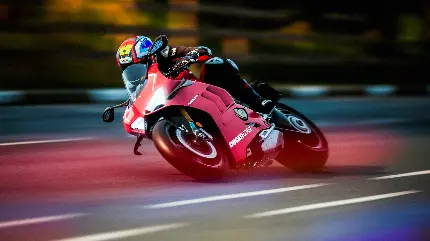 والپیپر بازی Ride 4 با موتور Ducati Panigale V4 R