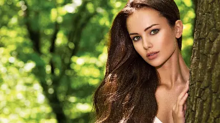 عکس مدل زن با موهای بلوند و چهره زیبا با کیفیت بالا