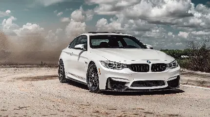 عکس ماشین BMW M4 رنگ آلپاین وایت با کیفیت HD