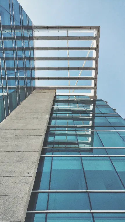 تصویر تماشایی ساختمان و پنجره با کیفیت 4K