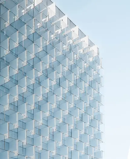 معماری از صفحات شیشه ای ساختمان اداری با کیفیت 4K