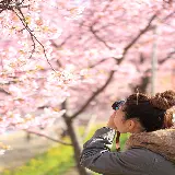 تصویر شخص در فضای باز برای طراحی زندگی سالم