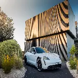 والپیپر Porsche Taycan Turbo S 2021 با کیفیت بالا
