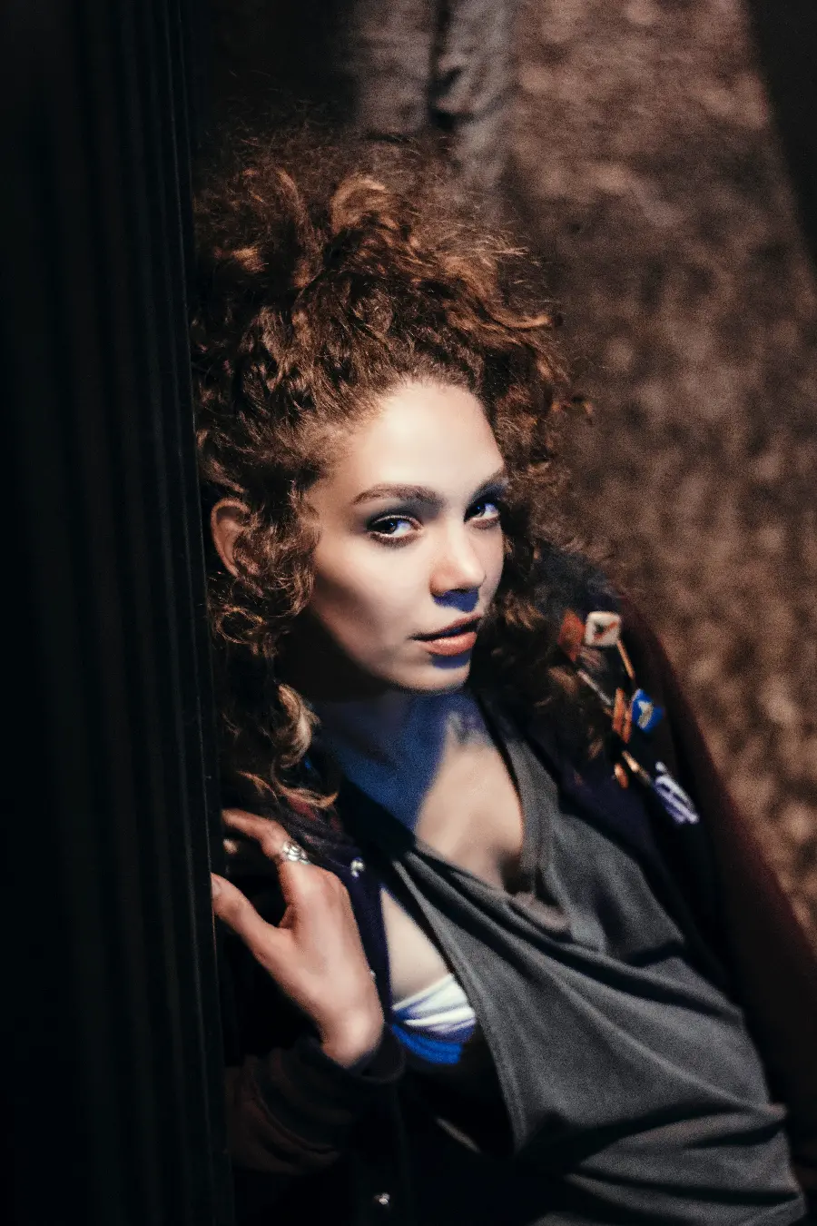 چاپ پوستر سفارش تخته شاسی تائیس با قیمت مناسب برای اتاق خواب