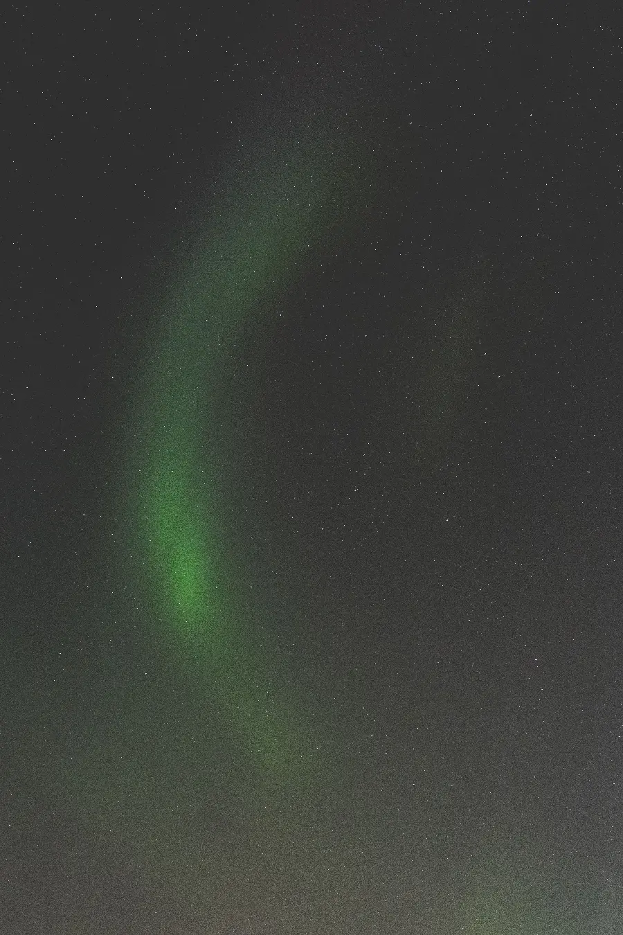 چاپ پوستر سفارش چاپ شاسی عکس نوردهی طولانی شفق قطبی سبز و ریکیاویک با ارزانترین قیمت برای منزل