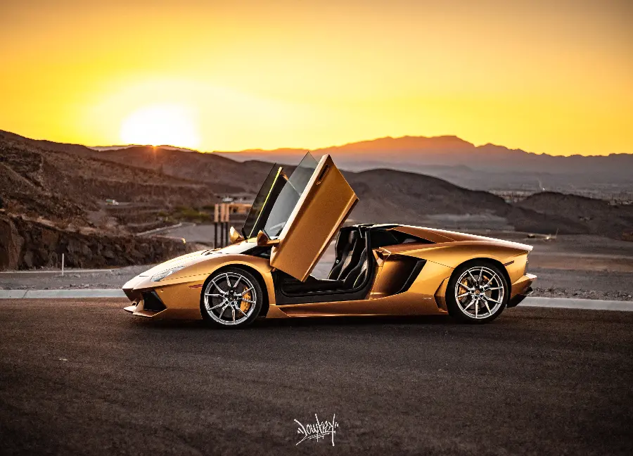 چاپ پوستر سفارش تابلو دیواری لامبورگینی اونتادور قرمز با قیمت مناسب