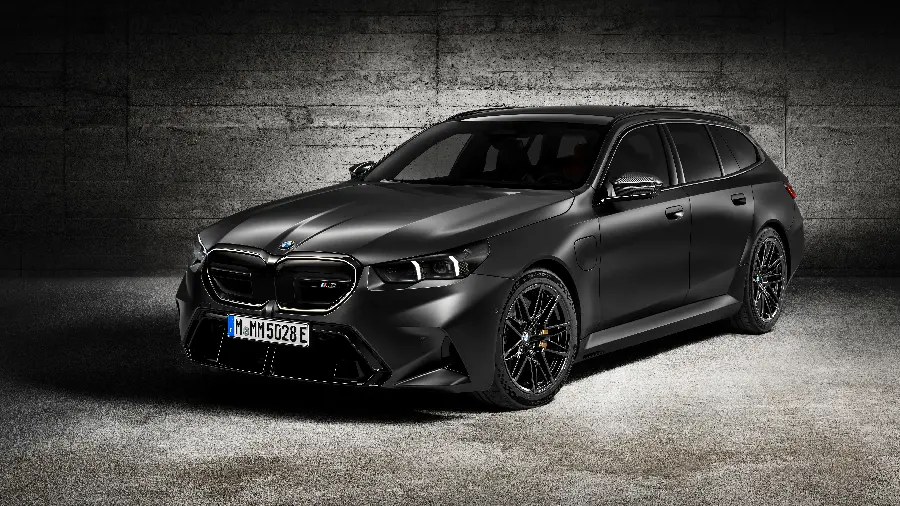 چاپ پوستر خرید پوستر دیواری BMW M5 2024 مشکی با بهترین قیمت