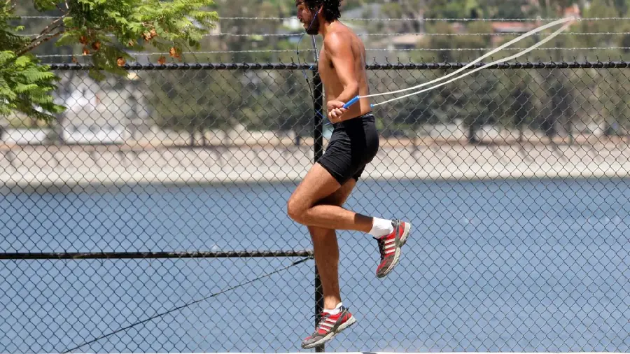 عکس پس زمینه دسکتاپ فول اچ دی طناب زنی با رزولوشن بالا و کیفیت