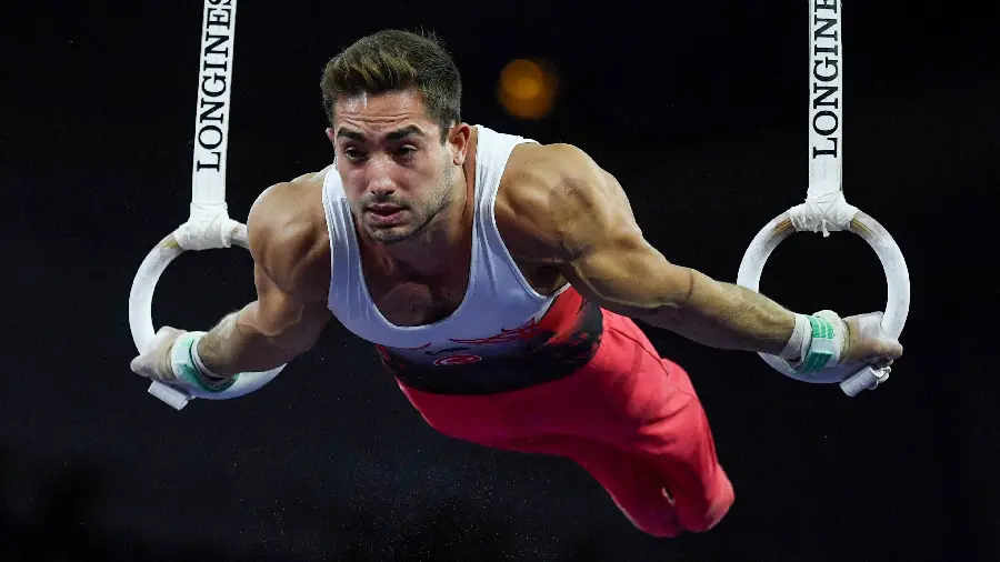 دانلود رایگان والپیپر دسکتاپ 4k حلقه ژیمناستیک با کیفیت اولترا اچ دی