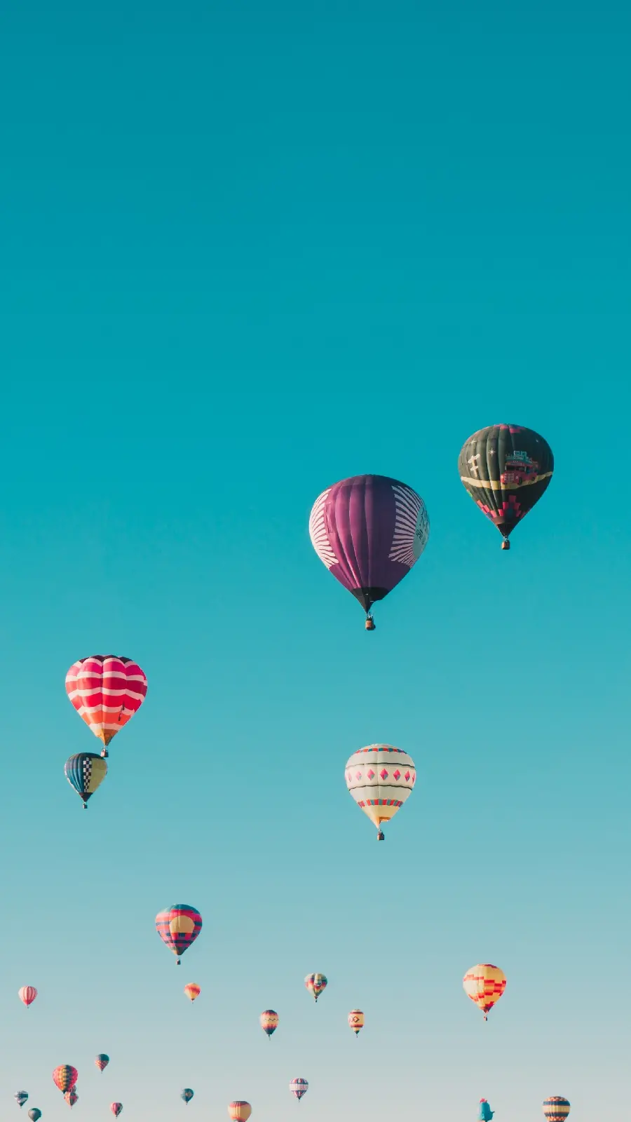 1125806-2160x3840-mobile-4k-air-sports-background-image