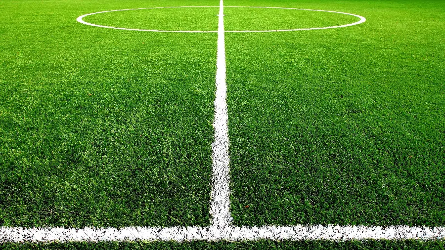 والپیپر دسکتاپ زمین فوتبال با کیفیت Ultra HD برای دانلود رایگان