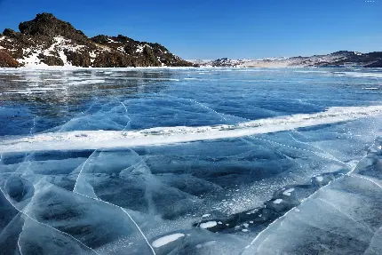 خرید تابلو شاسی منظره کوهستان و دریاچه بایکال با یخ های 5K