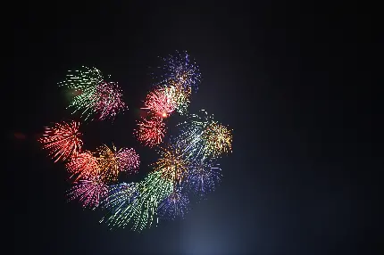 خرید شاسی عکس منظره آتش بازی در آسمان شب