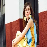 خرید و سفارش انواع تابلو شاسی و پوستر دختر های زیبا و خوشکل