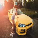 چاپ قاب موبایل و گوشی خرید تابلو نیسان اسکای لاین جی تی آر و دختر برای دکور