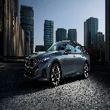 چاپ قاب موبایل و گوشی سفارش تابلو شاسی BMW i5 M اسپرت 2024 برای نمایشگاه ماشین
