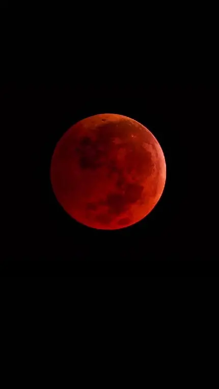 عکس تصویر زمینه ماه قرمز