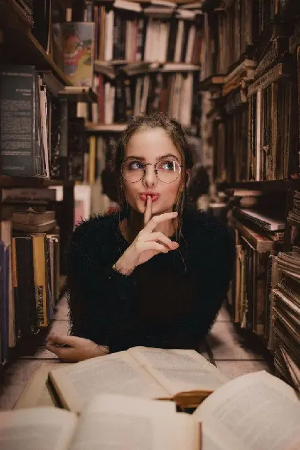 عکس درس خواندن برای پروفایل