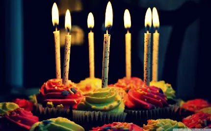 عکس کیک تولد خوشمزه و زیبا برای تبریک تولد در اینستاگرام
