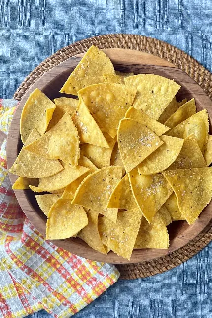 عکس چیپس ترتیلا با کیفیت بالا برای TORTILLA CHIP DAY