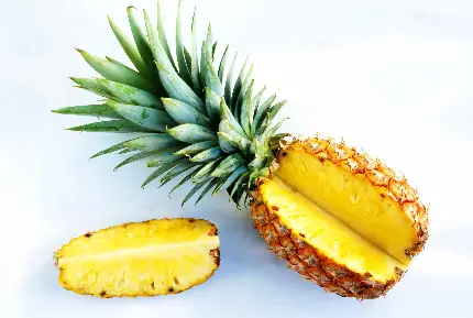 تصویر زمینه میوه آناناس تامین کننده ی نیازهای غذایی روزانه 