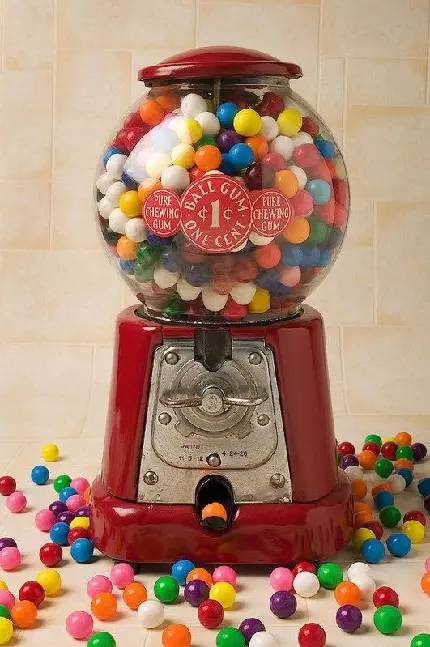 عکس آدامس بادکنکی با کیفیت بالا برای روز بین المللی bubble gum
