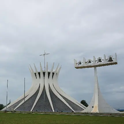 عکس کلیسای جامع برازیلیا یکی از جاذبه های گردشگری برزیل
