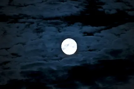عکس ماه کامل در آسمان