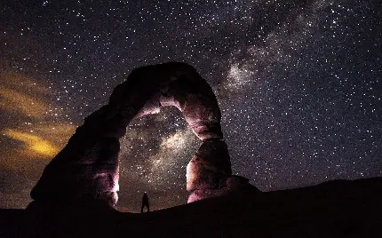 عکس پس زمینه زیبا از کهکشان راه شیری با کیفیت 4K