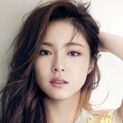 عکس پروفایل اچ دی دختر کره ای با آرایش ملیح و زیبا