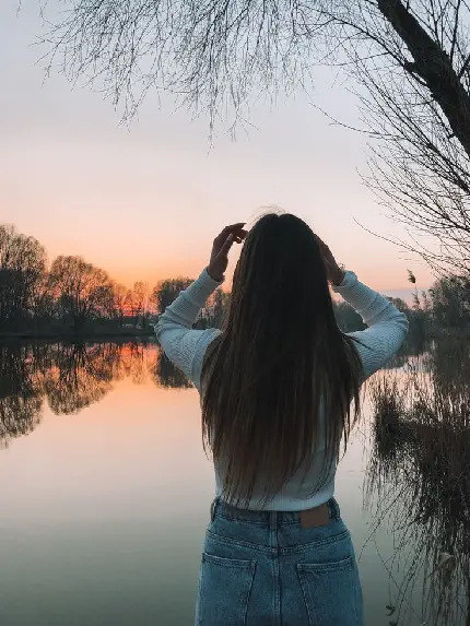 عکس زن در طبیعت شمال