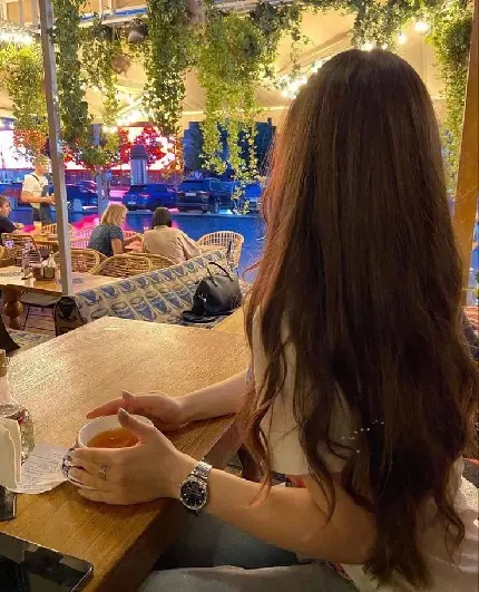 عکس زن در طبیعت شمال