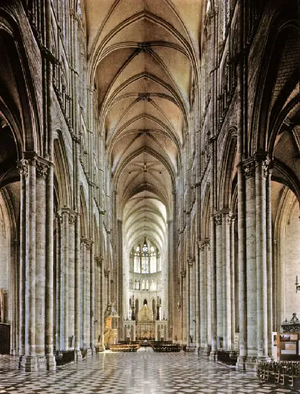 عکس از کلیسای بزرگ سنت شاپل یا Sainte-Chapelle در پاریس فرانسه
