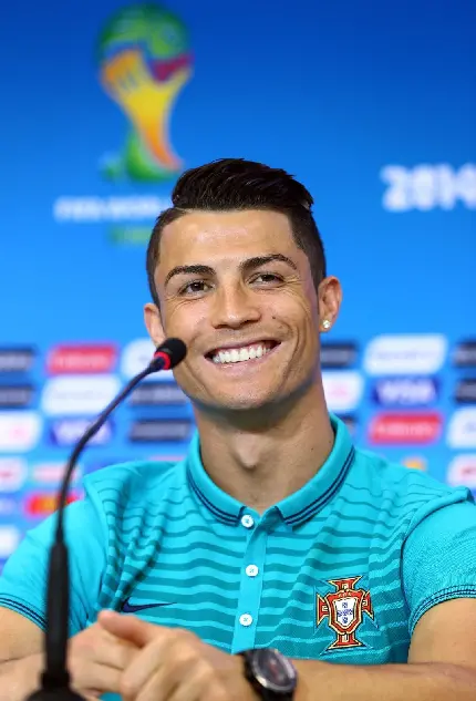 عکس Cristiano Ronaldo فوق ستاره پرتغالی با کیفیت فوق العاده 