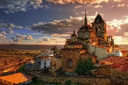 عکس و والپیپر از شهر تاریخی جرز د لوس کابالئروس در کشور اسپانیا