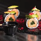 چاپ قاب موبایل و گوشی عکس غذای لاکچری و باکلاس سوشی برای منو رستوران ها