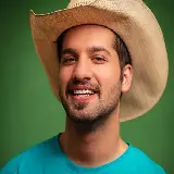چاپ قاب موبایل و گوشی عکس محمد امین کرم پور طنز پرداز و بلاگر معروف اینستاگرام