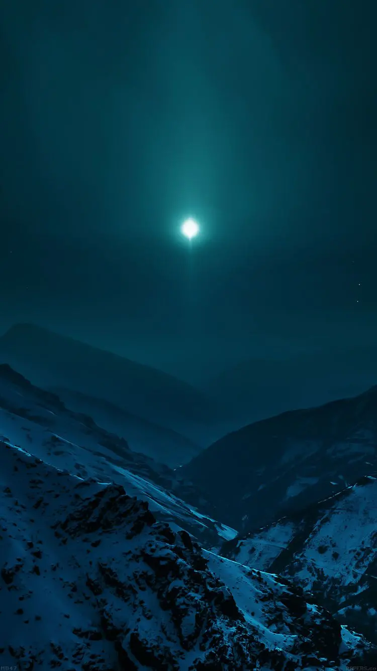 تصویر چشم نواز از آسمان شب زمین با تابش ماه با کیفیت Full HD
