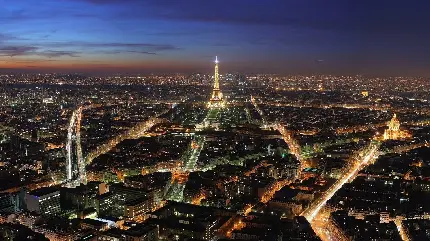 عکس زیبای شهر پاریس از بالا با خیابان های چراغانی برای پس زمینه کامپیوتر