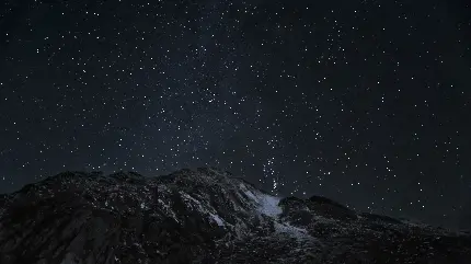 دانلود عکس آسمان باشکوه زمین در شب با کیفیت ویژه