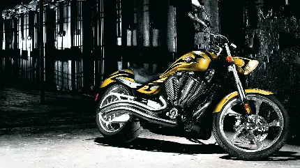 عکس با کیفیت از موتور سیکلت زیبای ویکتوری