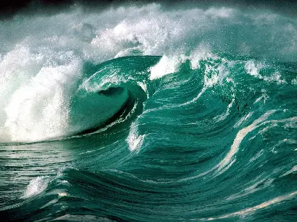 دانلود عکس امواج خروشان قوی اقیانوس با کیفیت hd