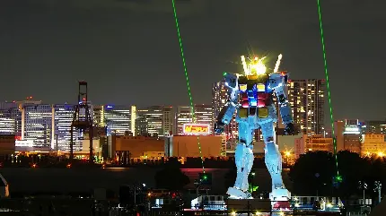 تصویر ربات عظیم الجسه 18 متری در شهر توکیو ژاپن