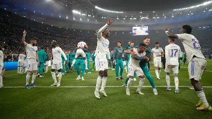 عکس شادی بازیکنان رئال مادرید در لیگ قهرمانان اروپا 2022