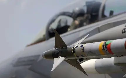 پربازدیدترین تصویر موشک متصل به هواپیمای موشک انداز از نزدیک برای چاپ