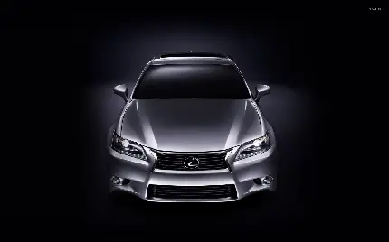 تصویر سدان لاکچری لکسوس جی اس Lexus GS با رنگ نقره ای و پس زمینه مشکی