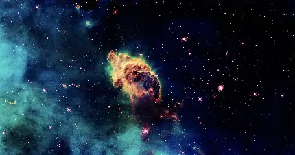 پس زمینه کهکشان بسیار زیبا و عجیب و غریب در آسمان برای ویندوز 11