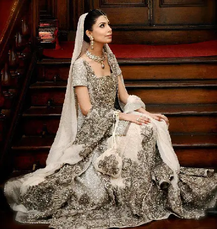 عکس مدل لباس عروس هندی خوشگل و سنگ کاری شده با کیفیت بالا