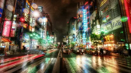 عکس خیابانی چراغانی در شهر توکیو ژاپن در شب و تاریکی